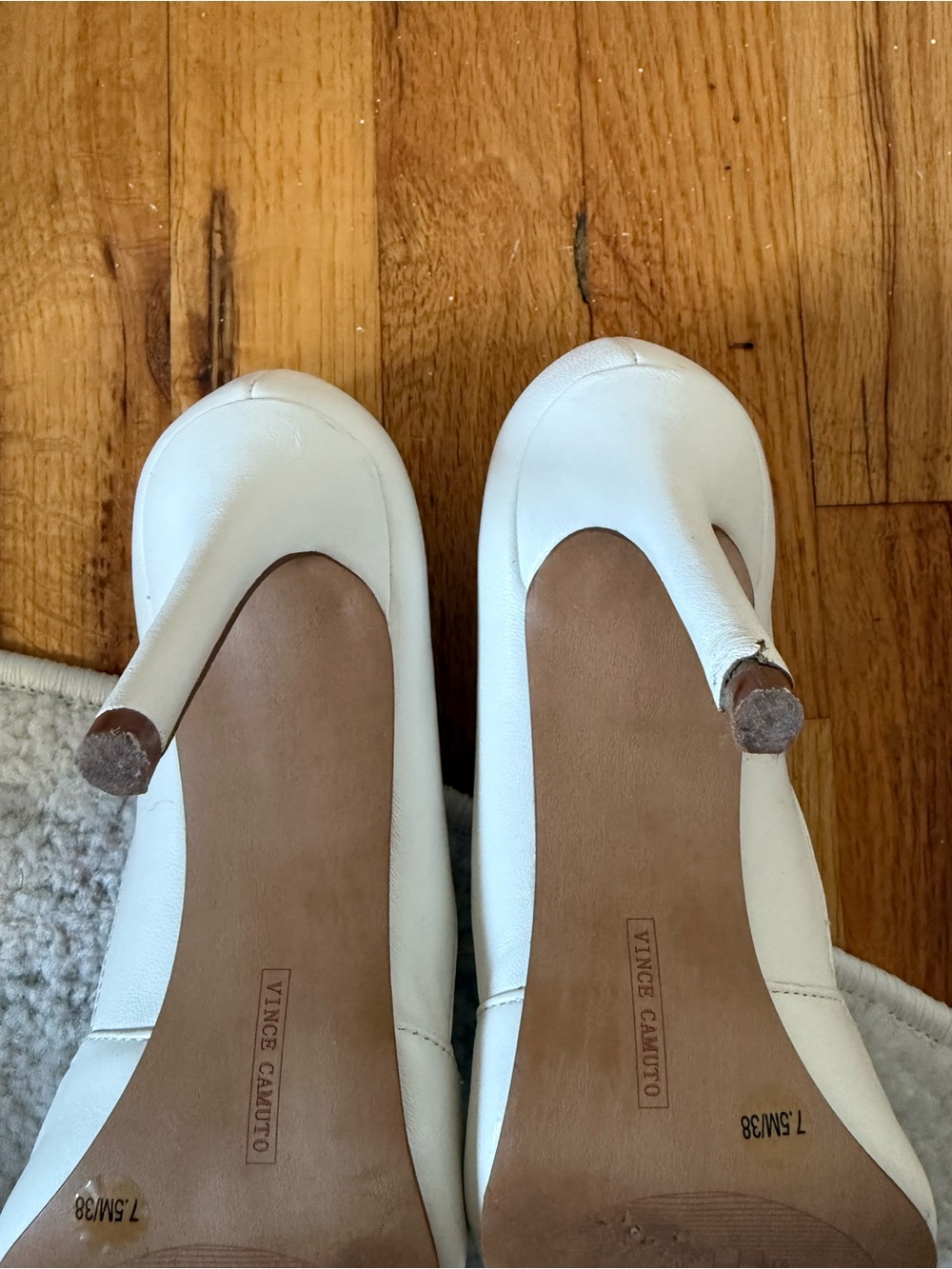 Vince Camuto White Pointed-Toe Stiletto Pumps - Picture 6 of 6